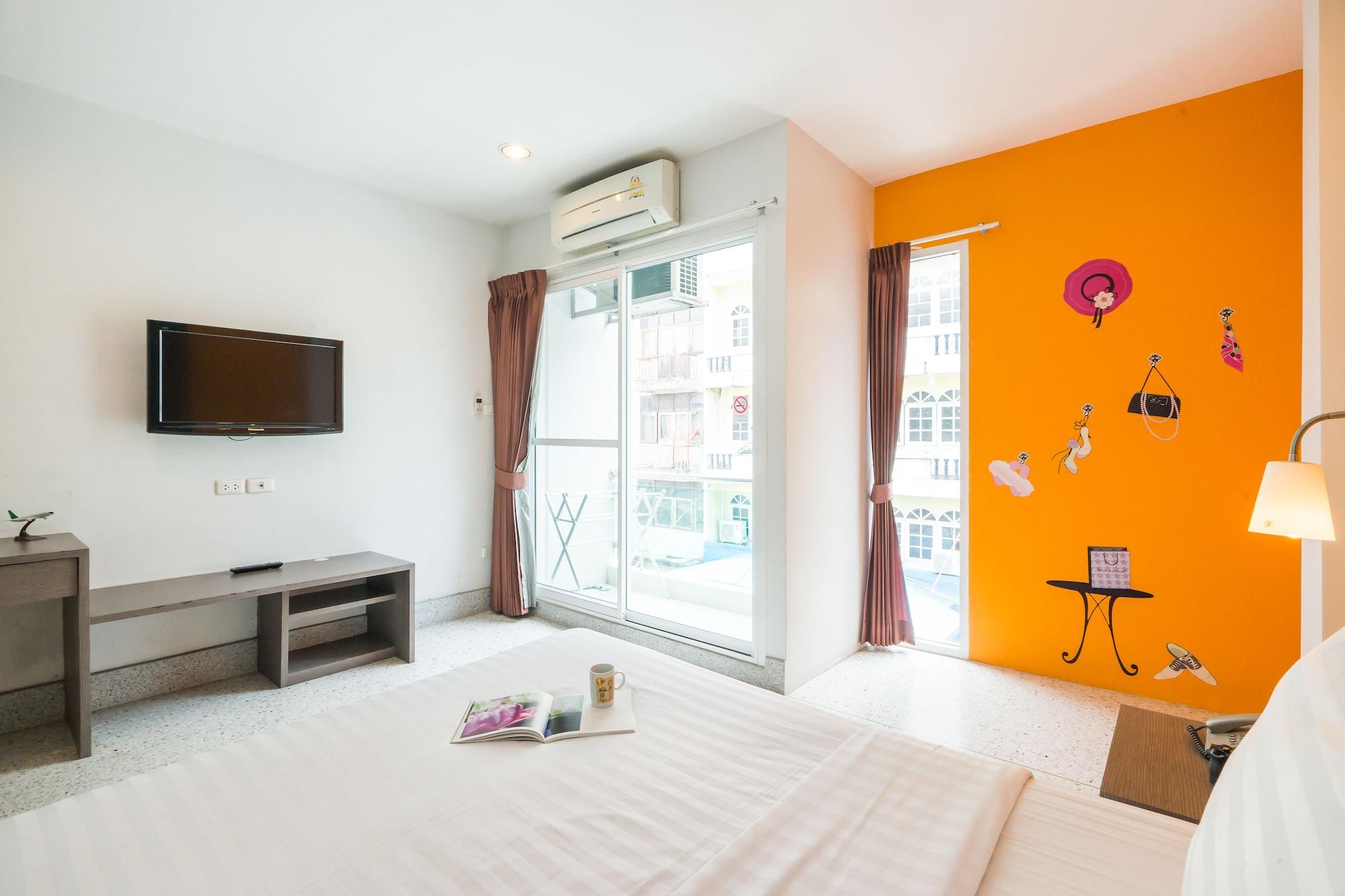 The Fifth 2* Bangkok
