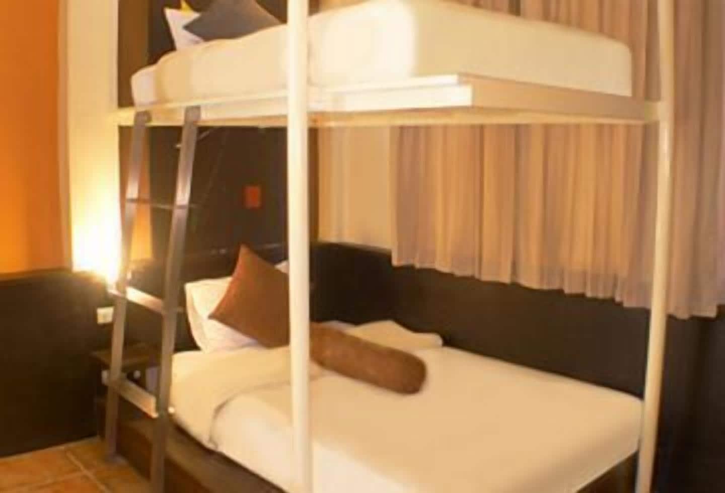 Collection O Diamond House Khaosan Khách sạn 3*