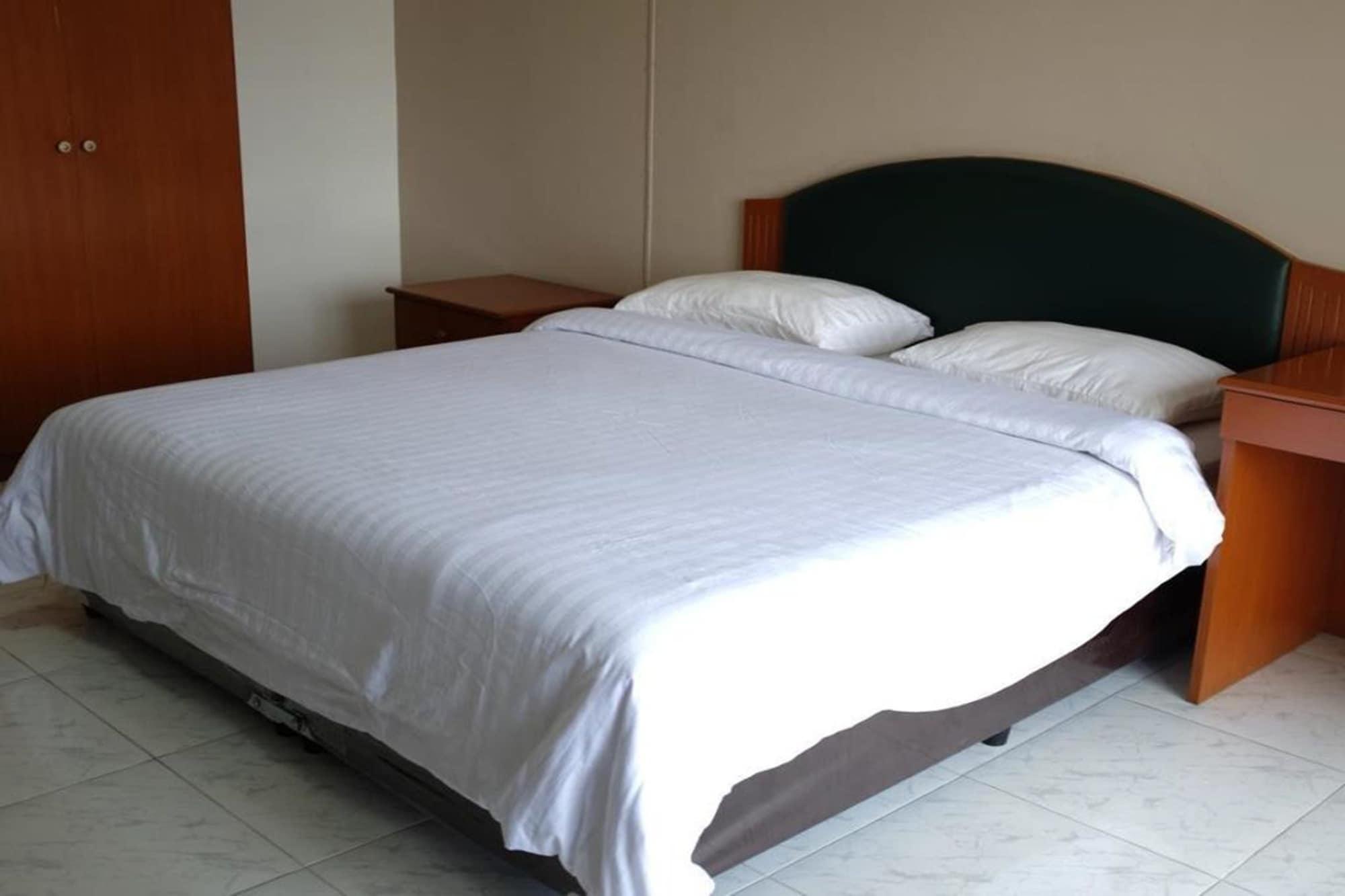 Sripajak Mansion Hotel 2*