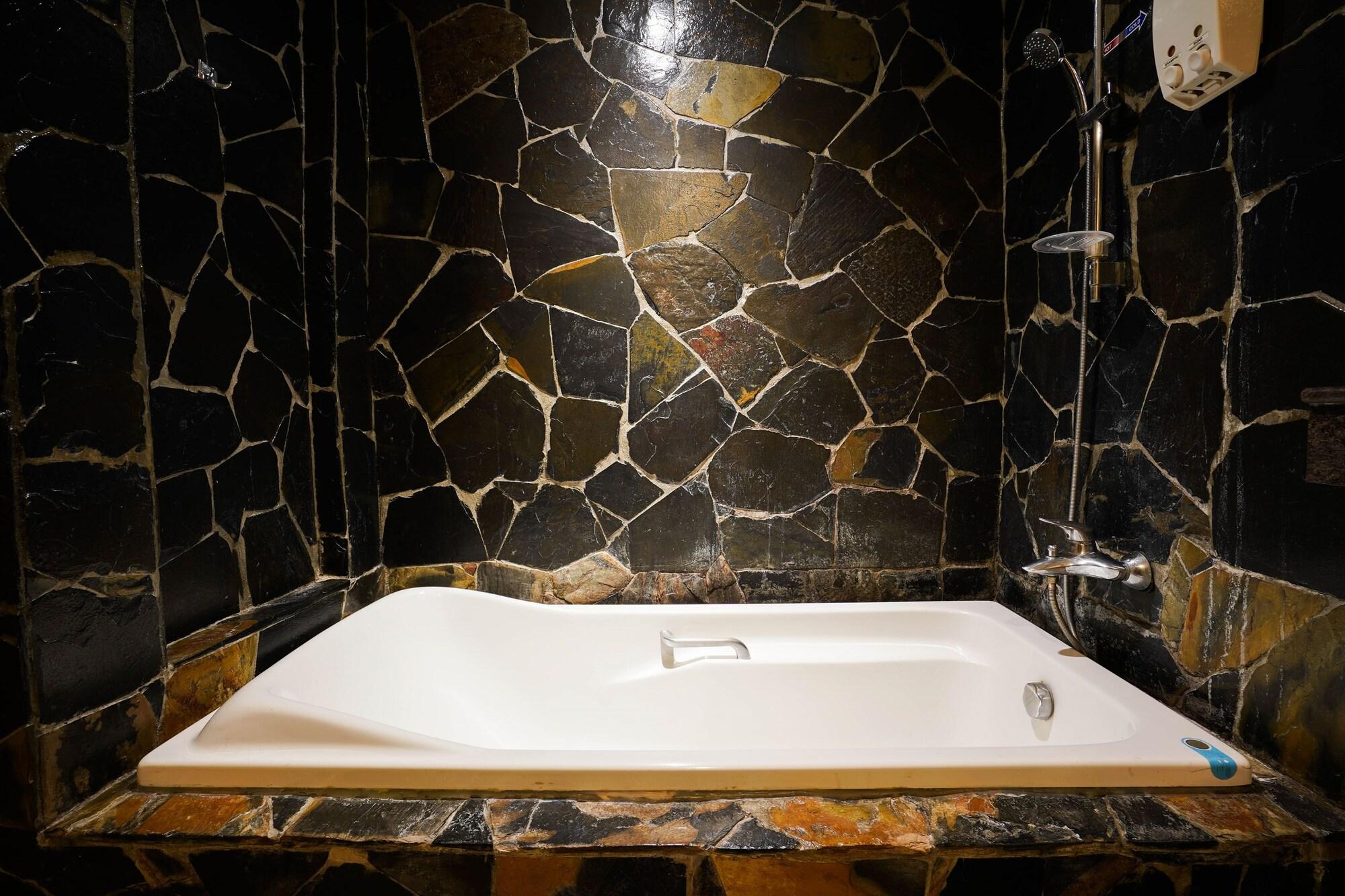 Baan Sukhumvit Soi 18 3*