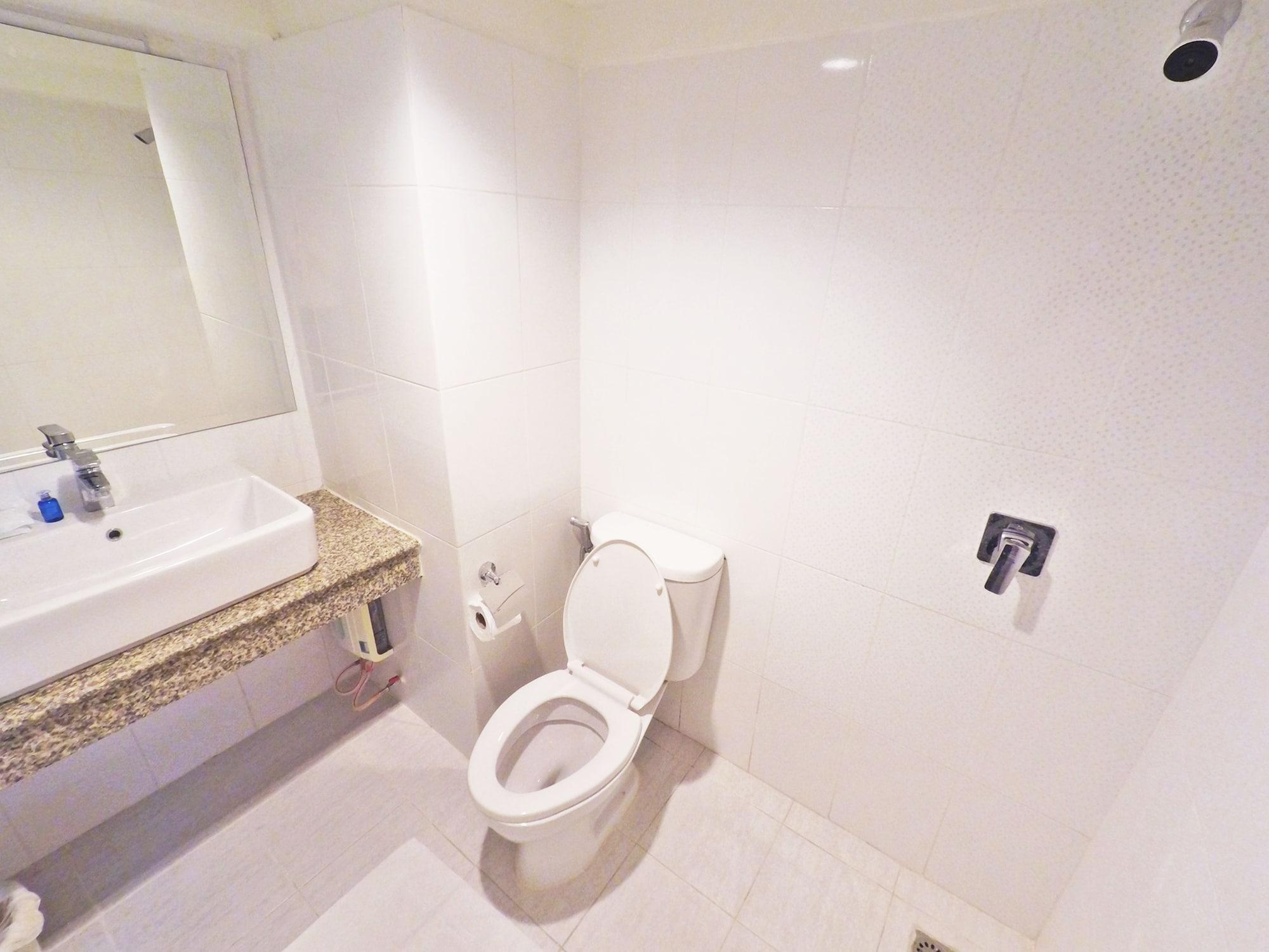 Romance Sukhumvit 97 Hotell