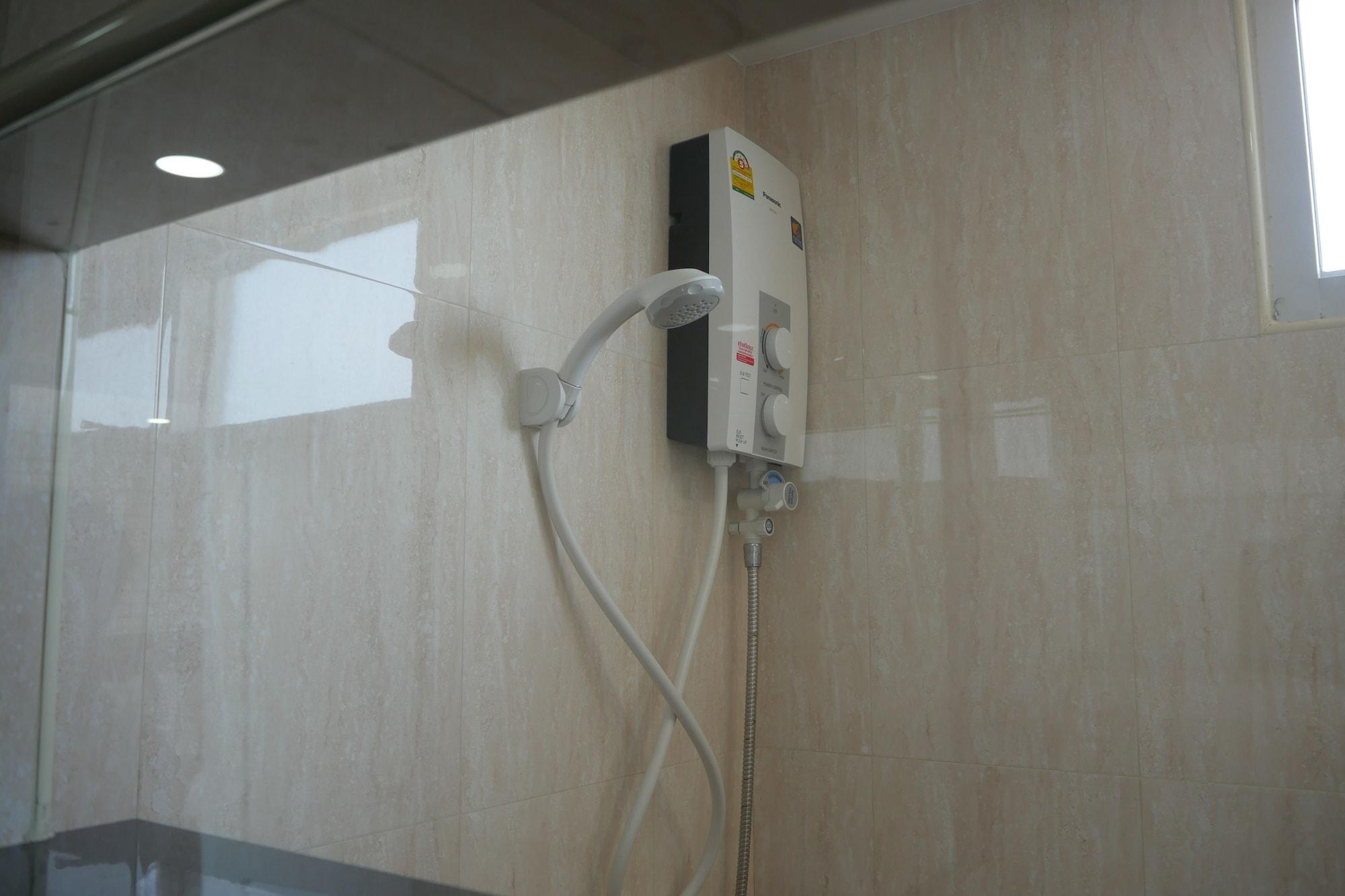 Q Space Hotel