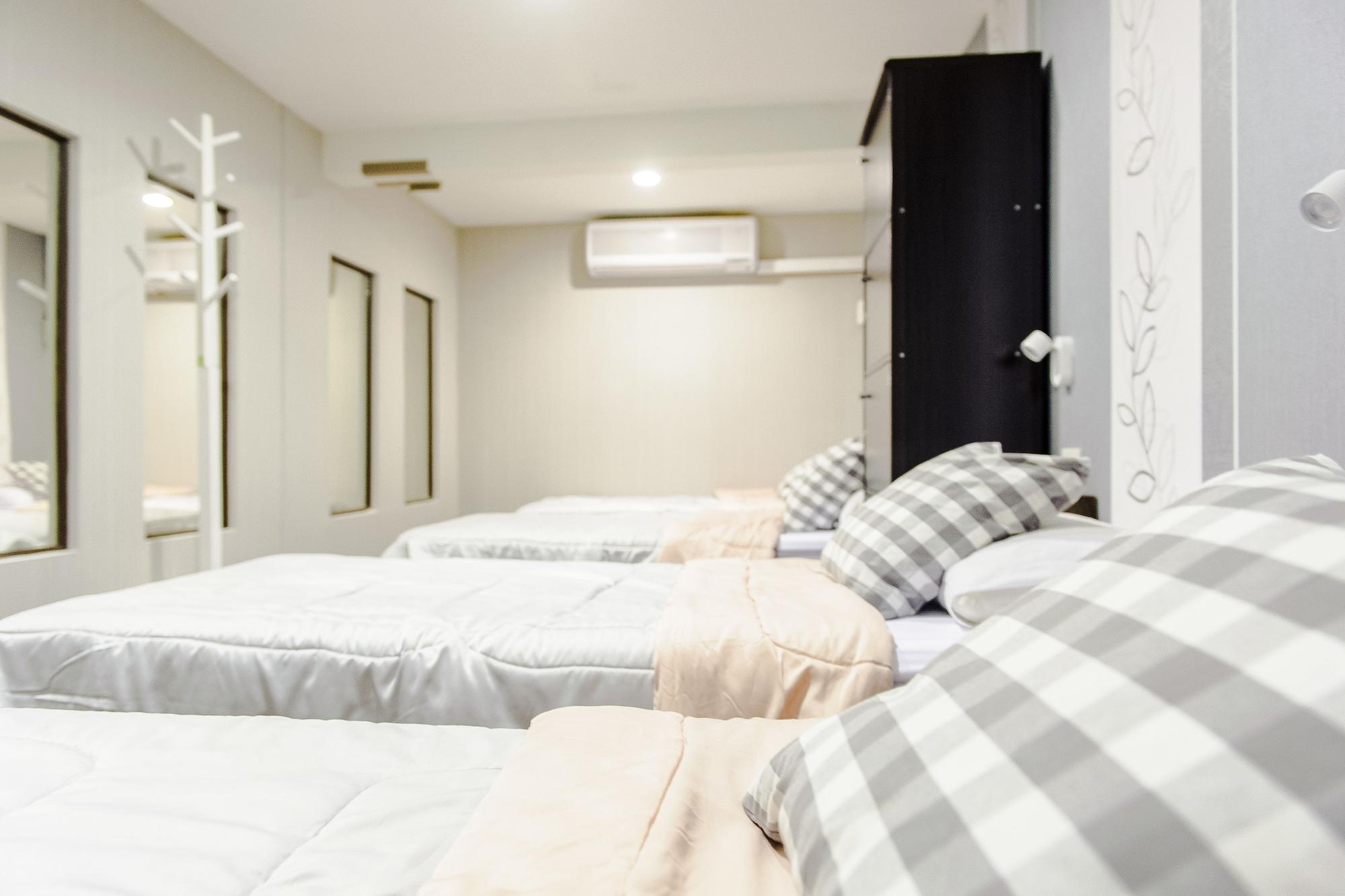 Hostel I-sleep Silom *