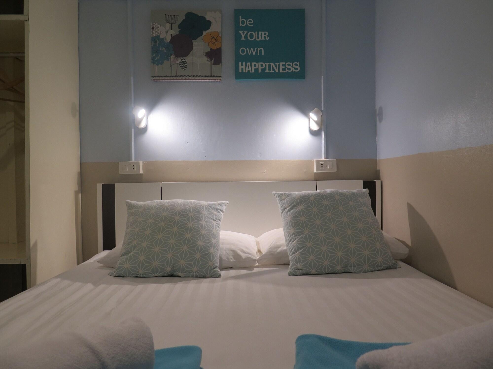 I-sleep Silom Hostel *