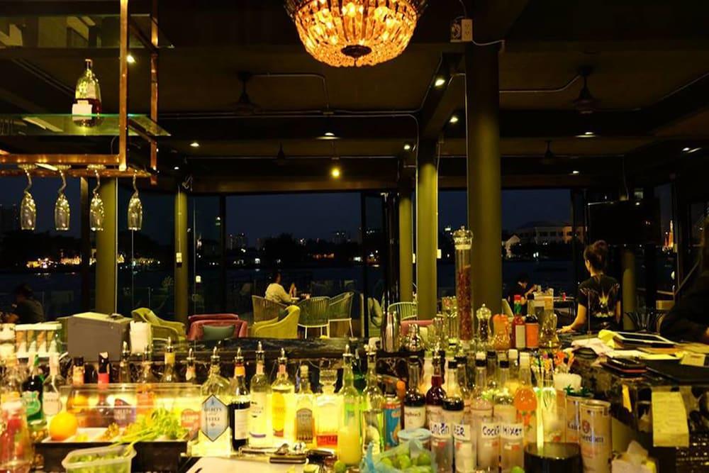 Khách sạn V Varee Bangkok