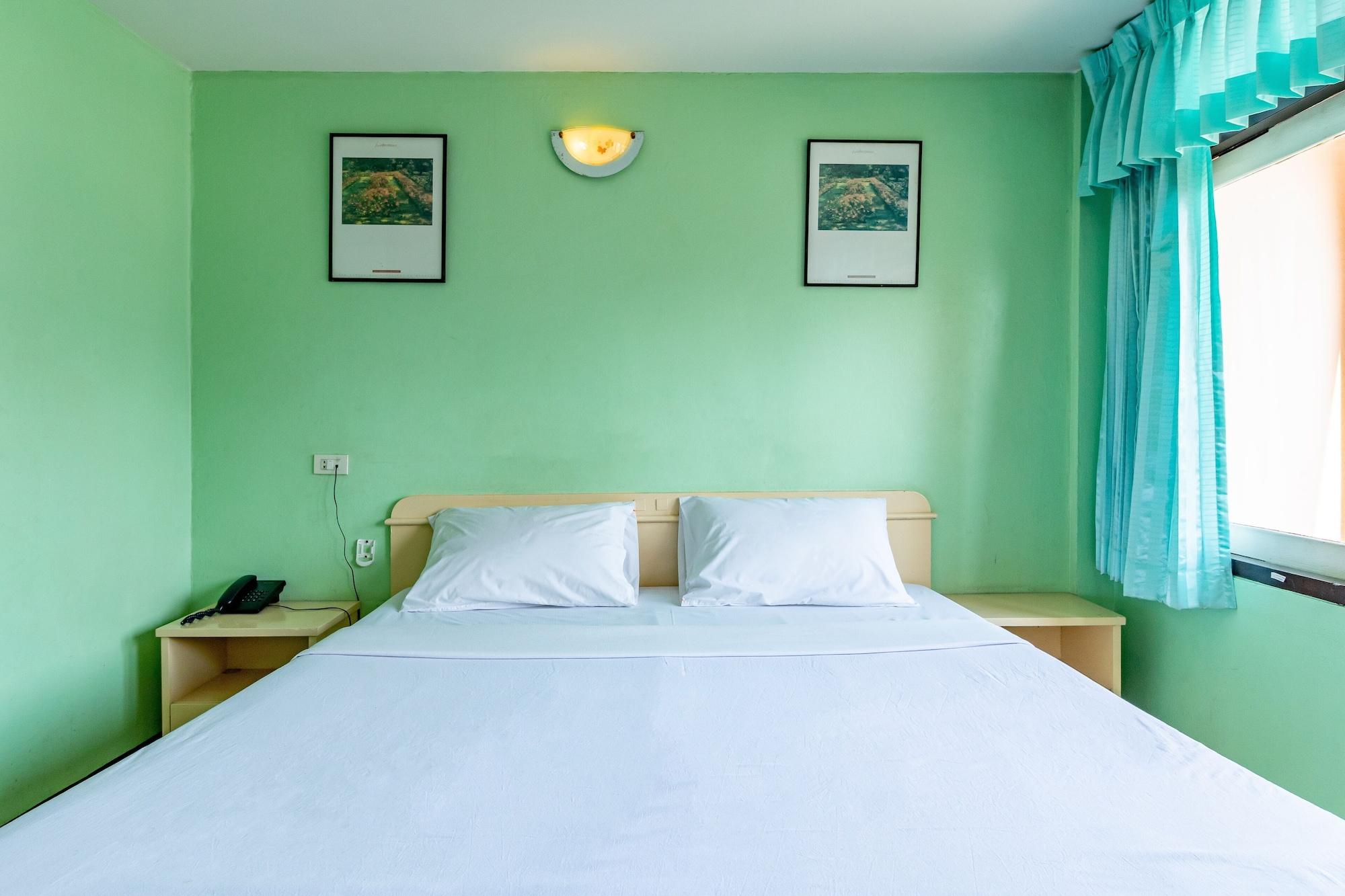 Inn Woodlands Bangkok