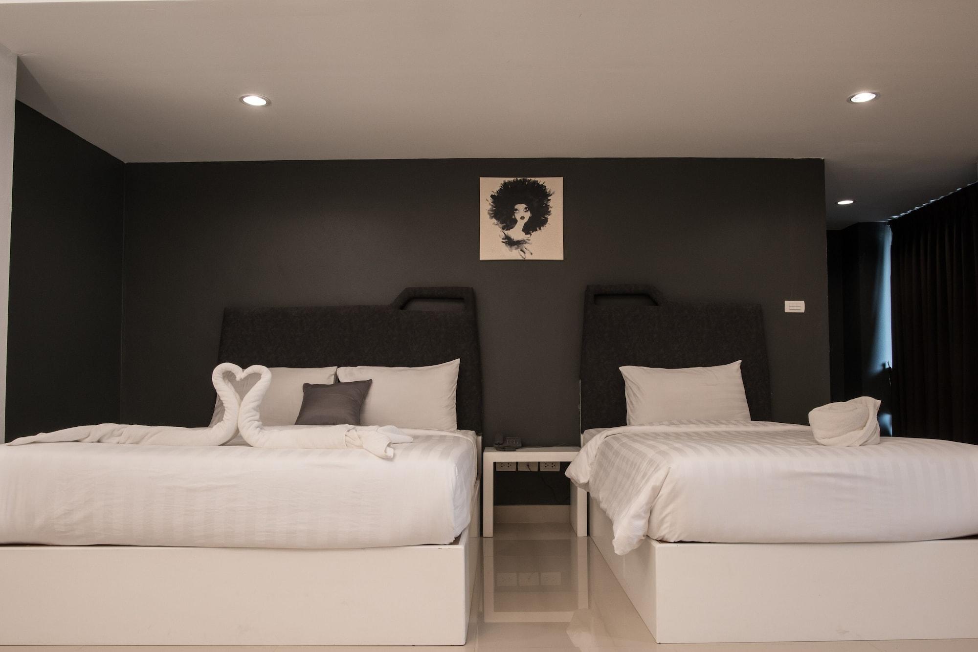 Sunny Hotel 3*