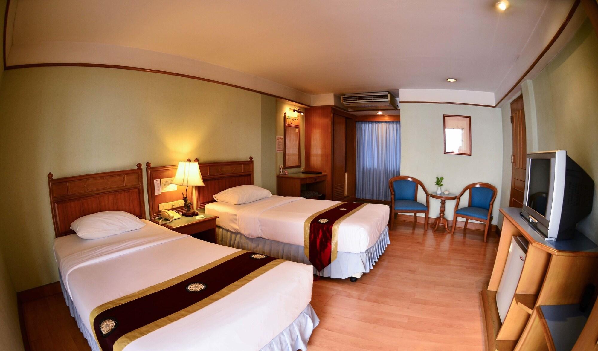 Hotell Silom Village