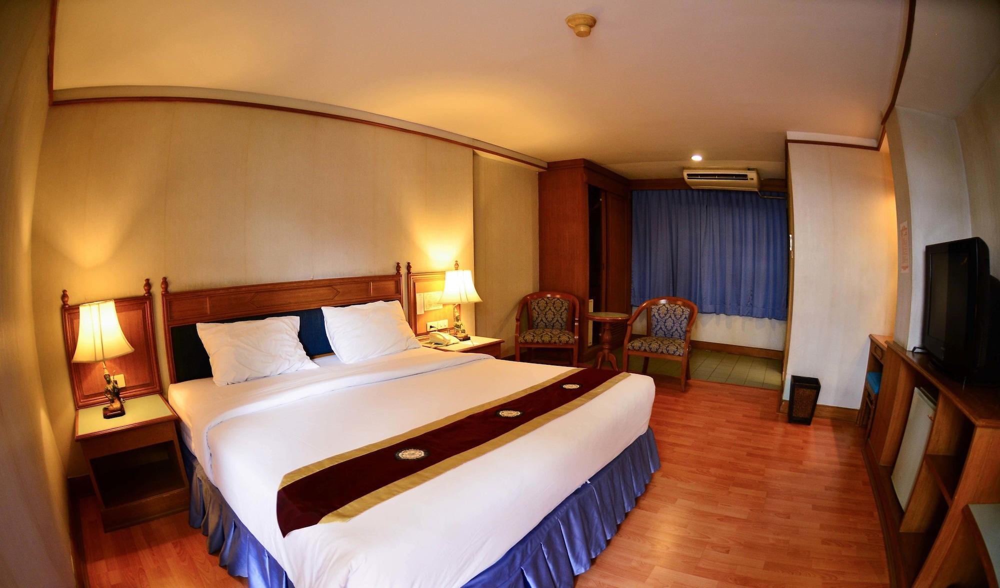 Hotell Silom Village