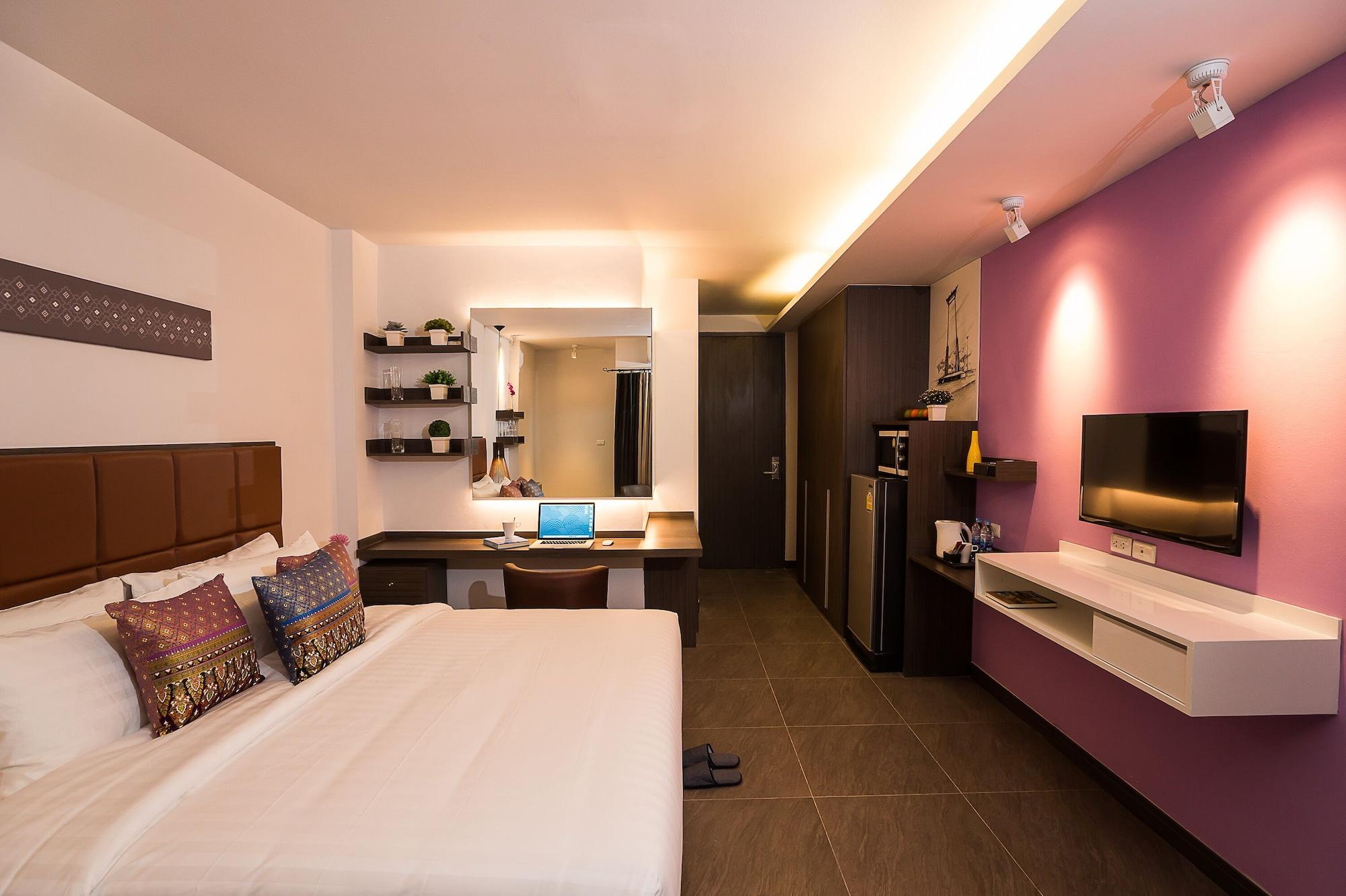 Aim House No Parking Hotel