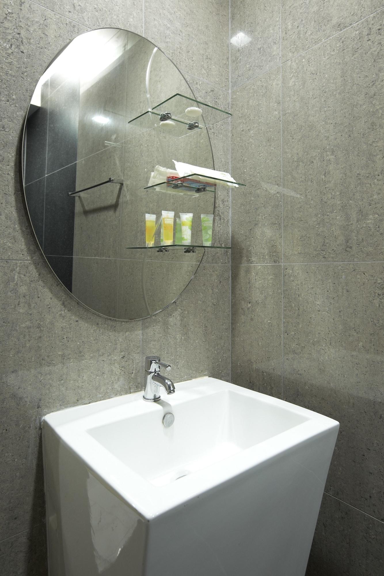 Qube Sukhumvit Apartment
