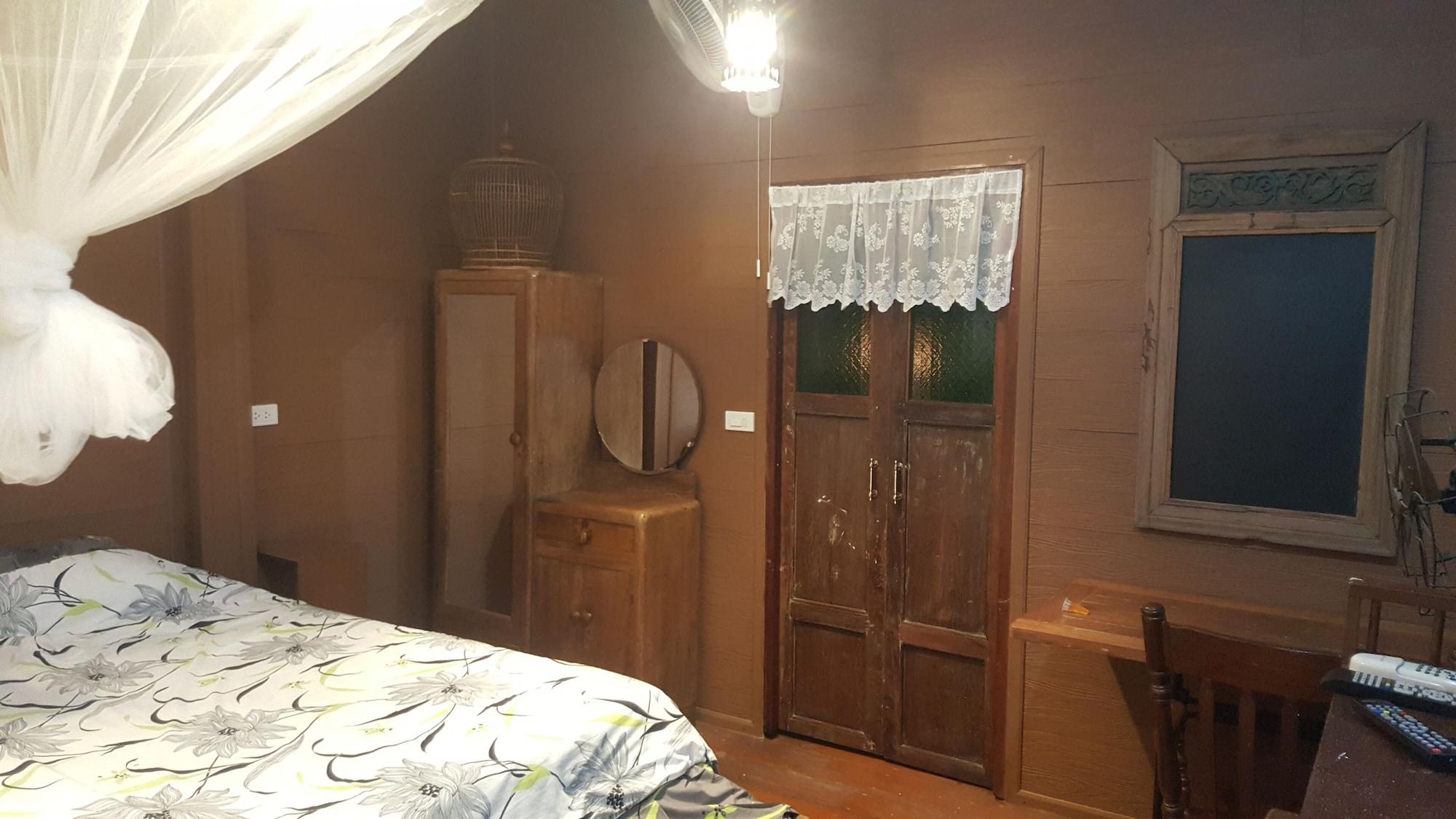 Hotel Bangluang House