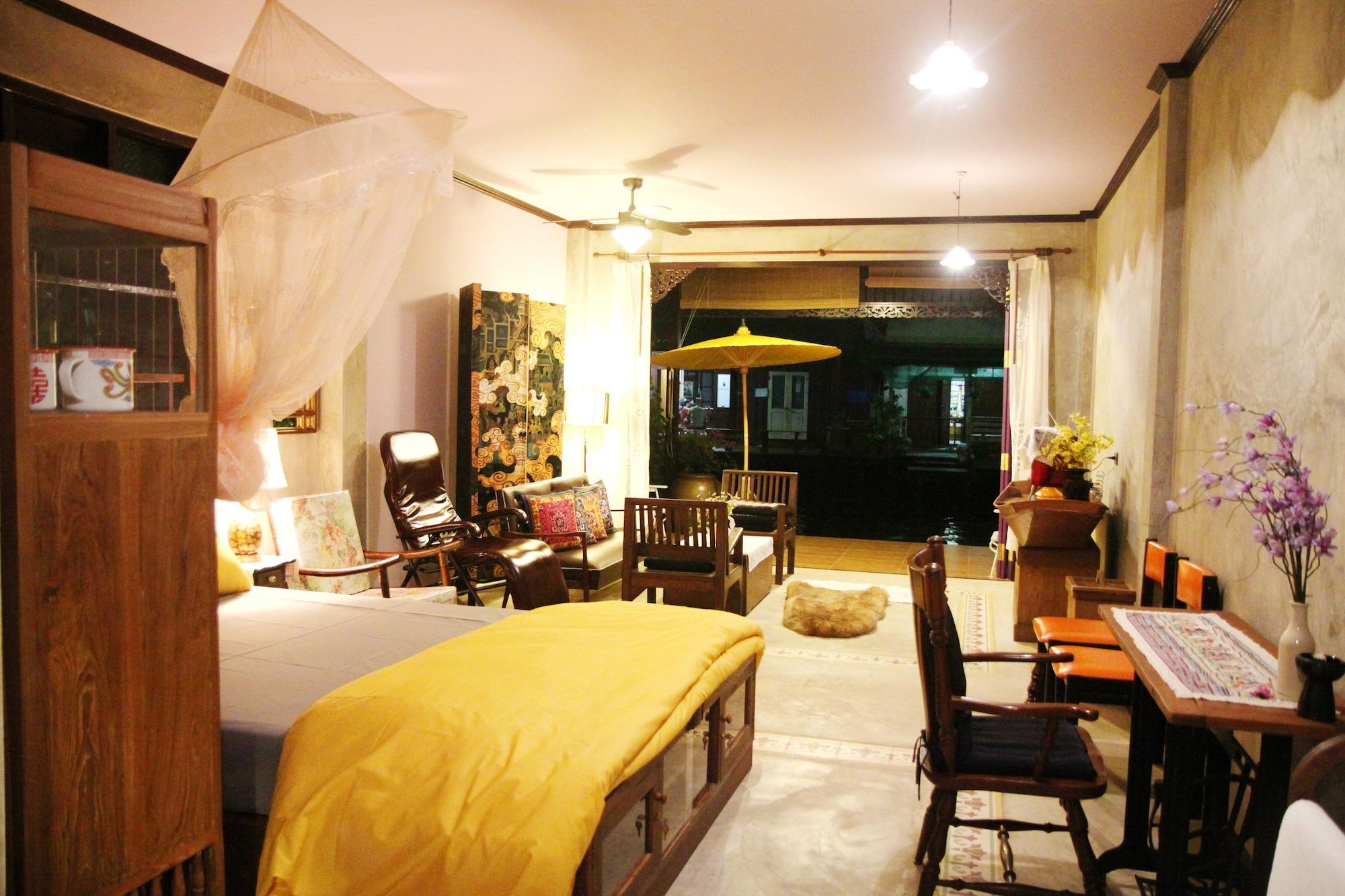 Bangluang House Hotel 2*