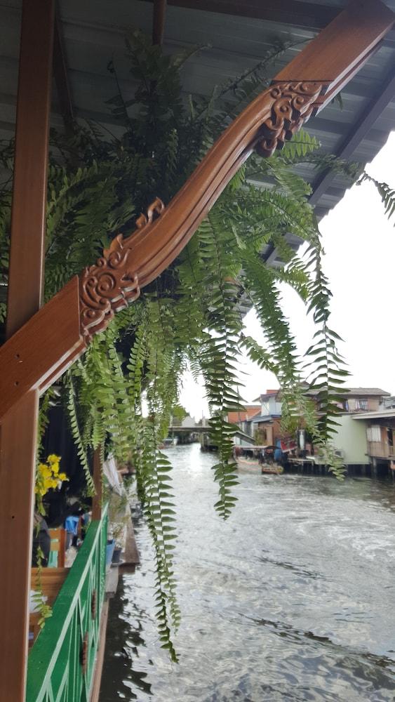 Bangluang House Hotel 2*