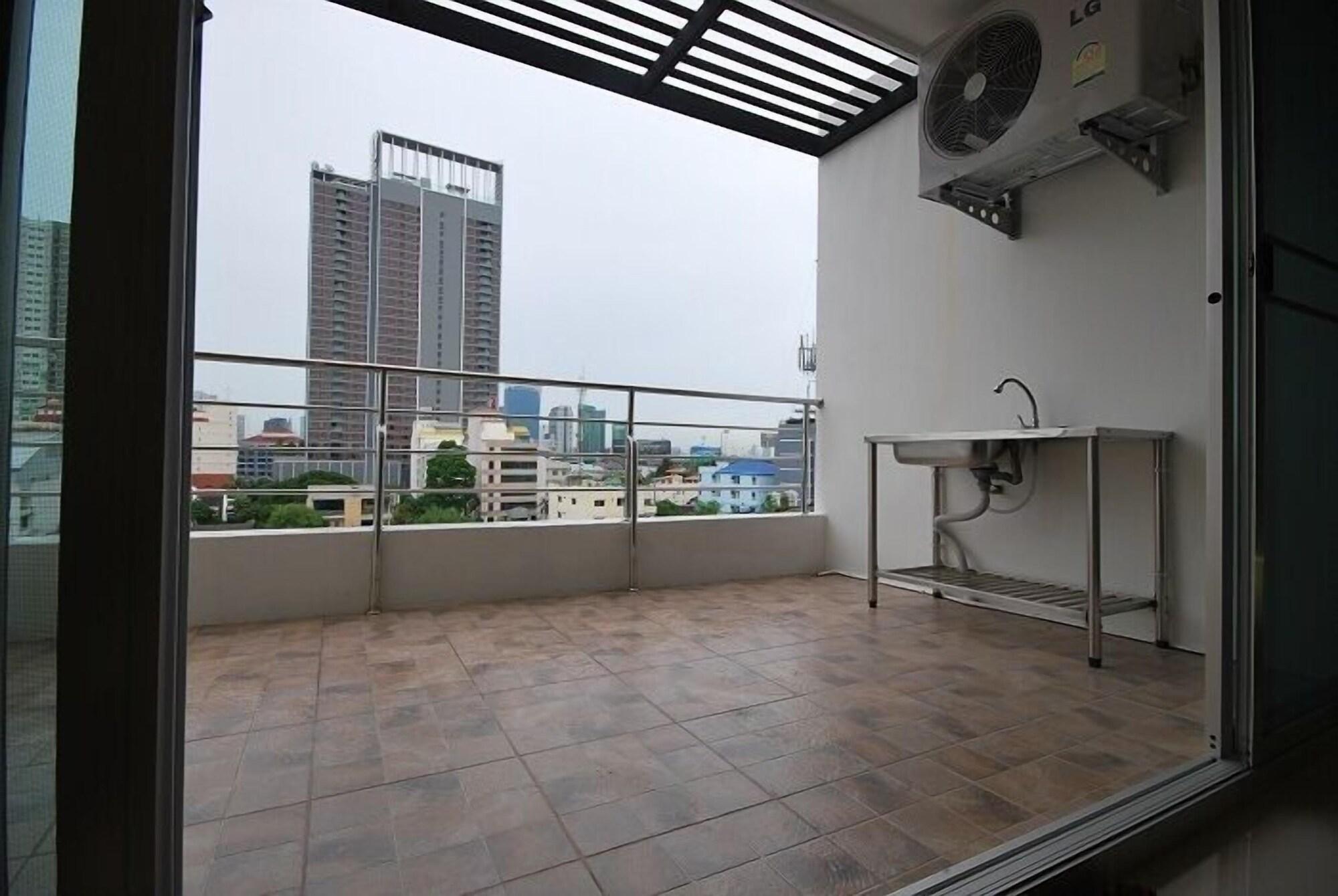 Khách sạn hẻo lánh Baan Mina 2*
