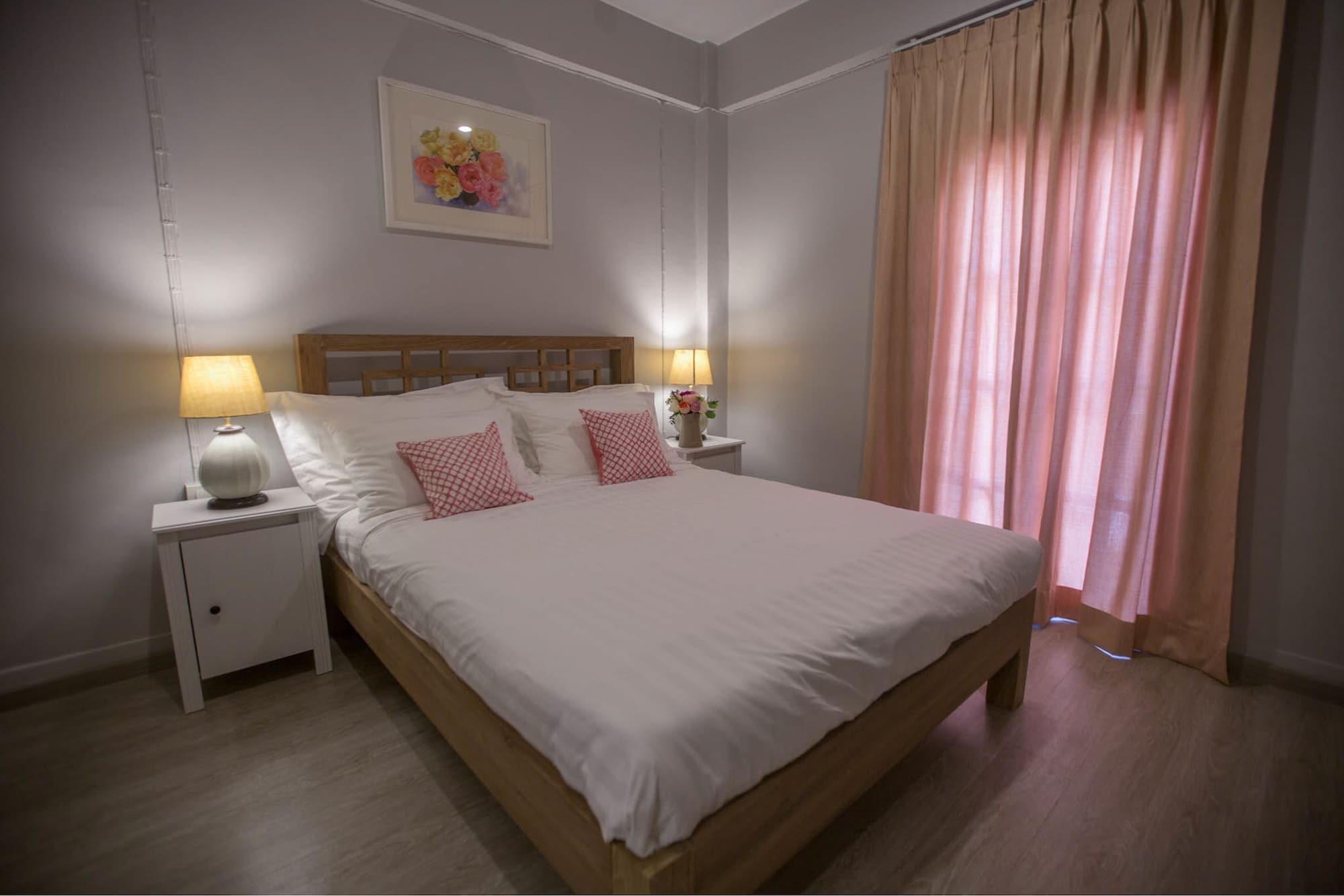 Vera Nidhra - Self Check-in After 6pm 3* Bangkok