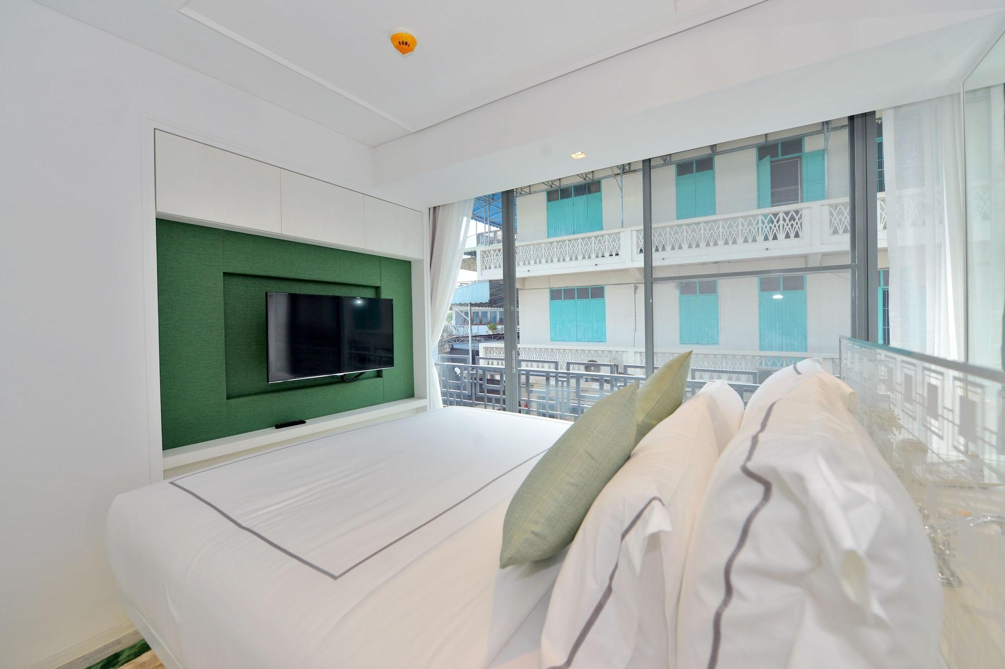 Hotel Riva Arun Bangkok