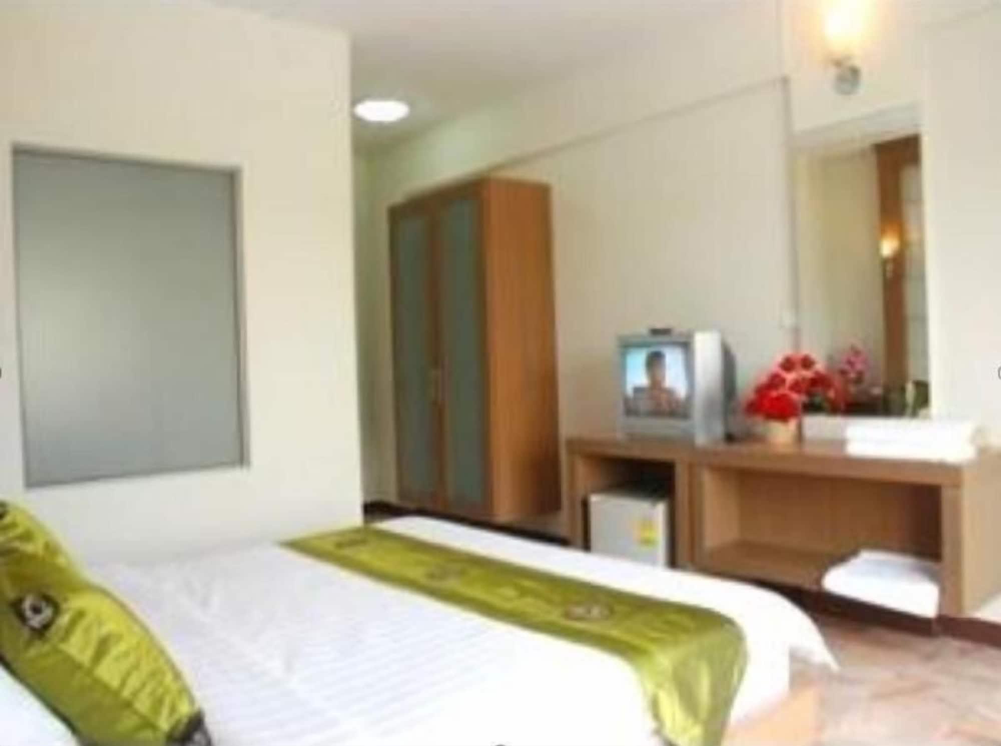 Kaset Nawamin Hotell
