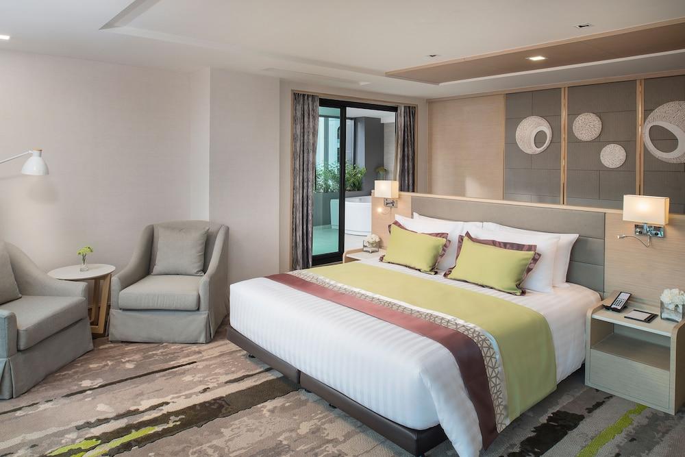 Solitaire Sukhumvit 11 - Sha Extra Hotel