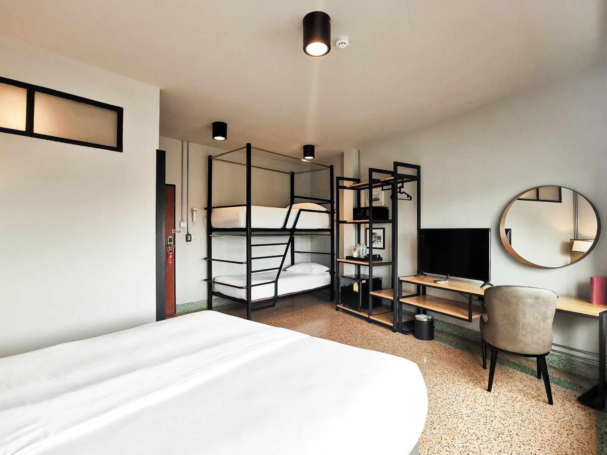 W22 By Burasari Hotel 3*