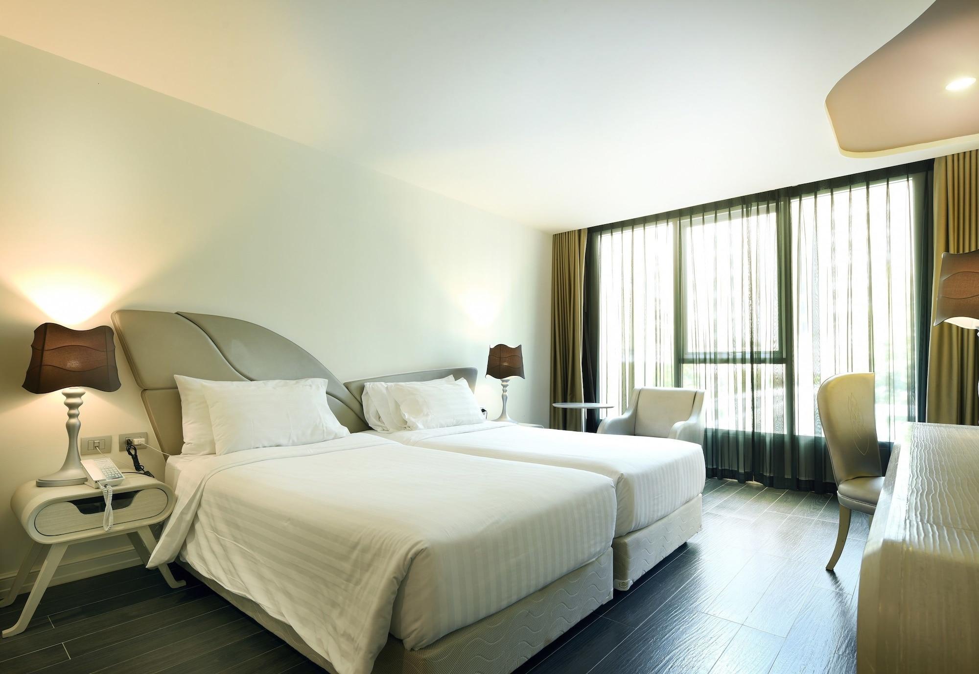 Hotel Le Tada Parkview 4*