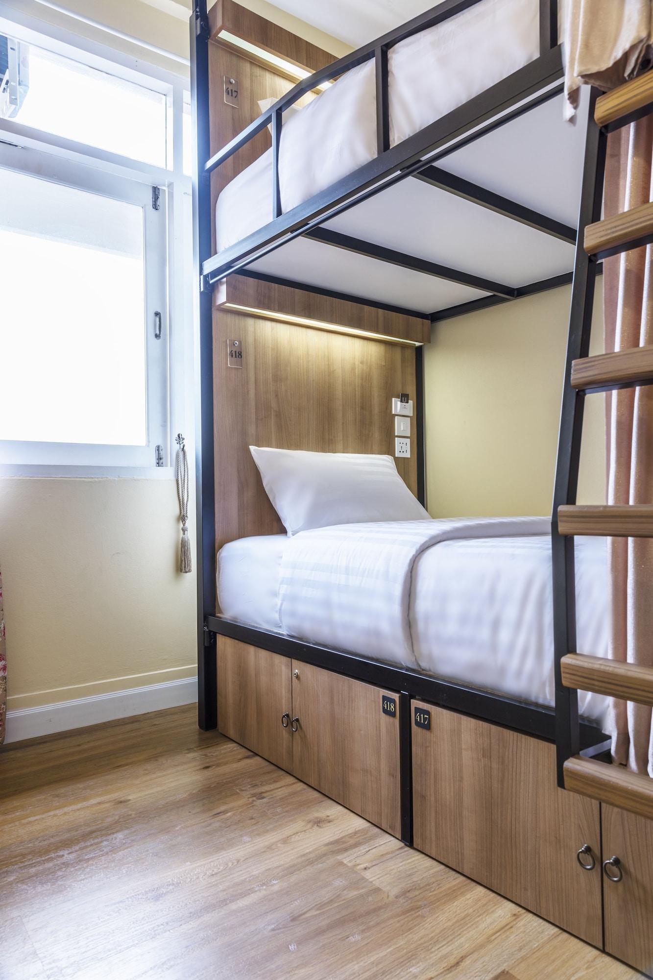 Vivit Hostel *