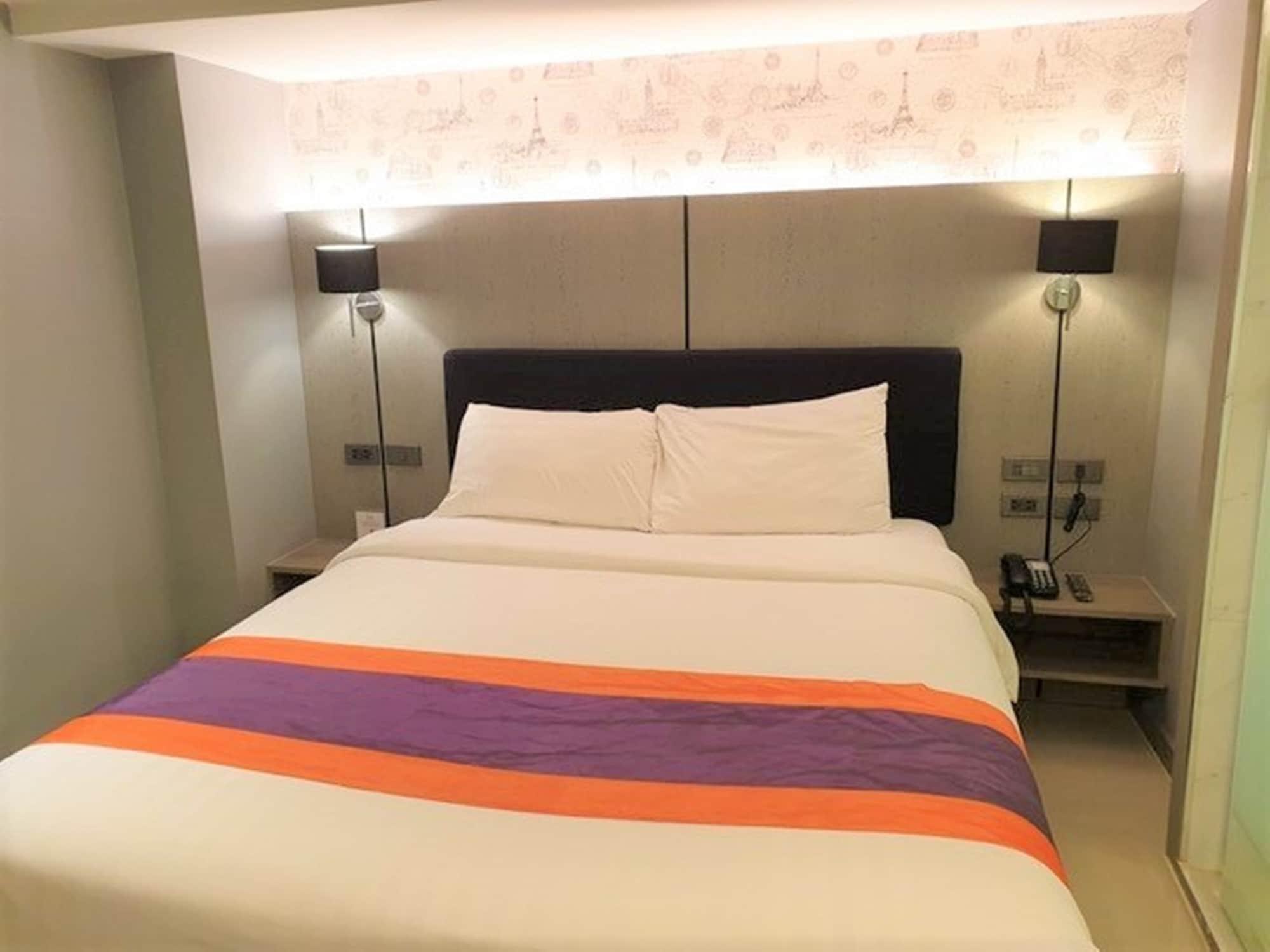 Estudio Ekamai Hotel