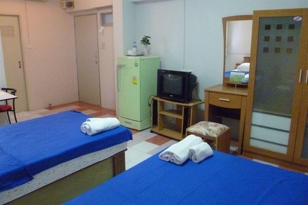 Thanapa Mansion Guest house *