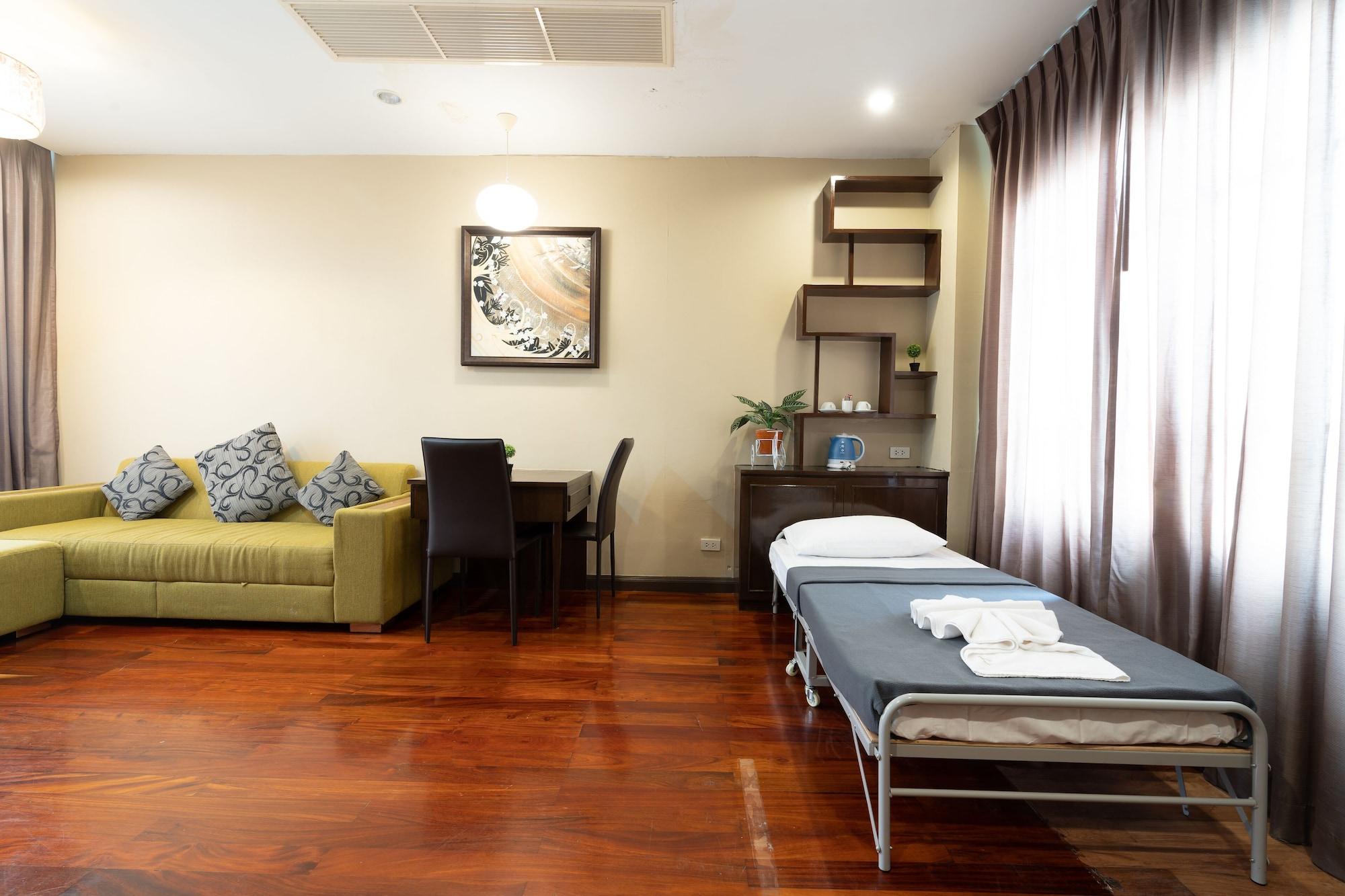 Greenview Ekkamai10 Hotell 3*
