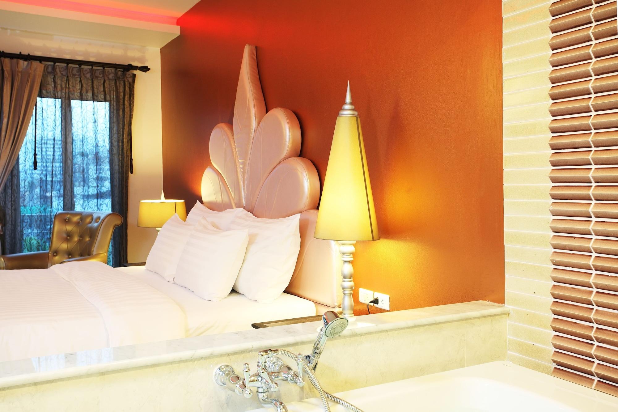 Chillax Hotel
