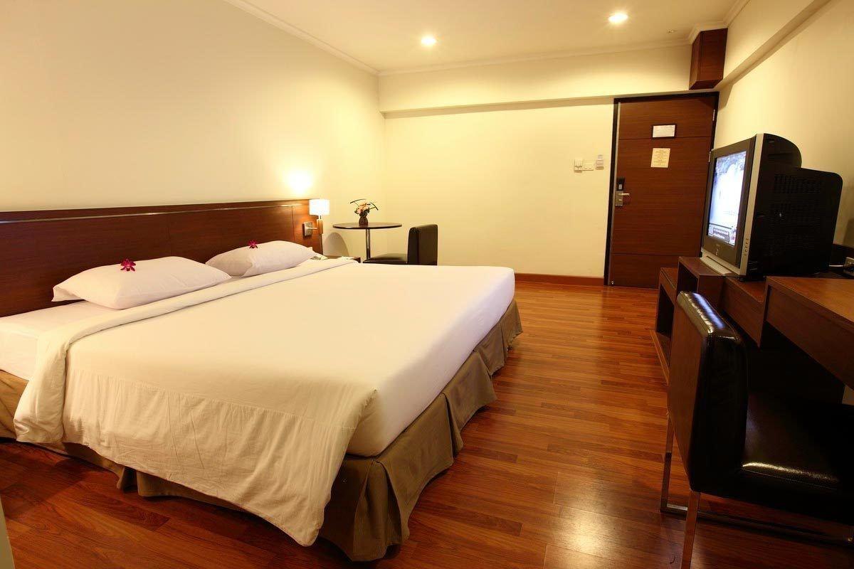 Hotel S.d. Avenue 4*