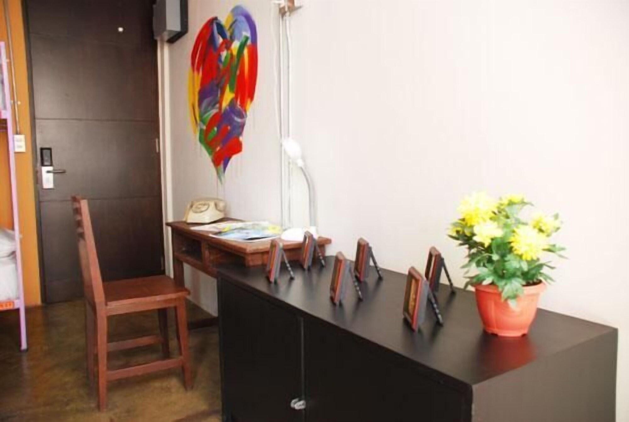 Silom Art Hostel Bangkok