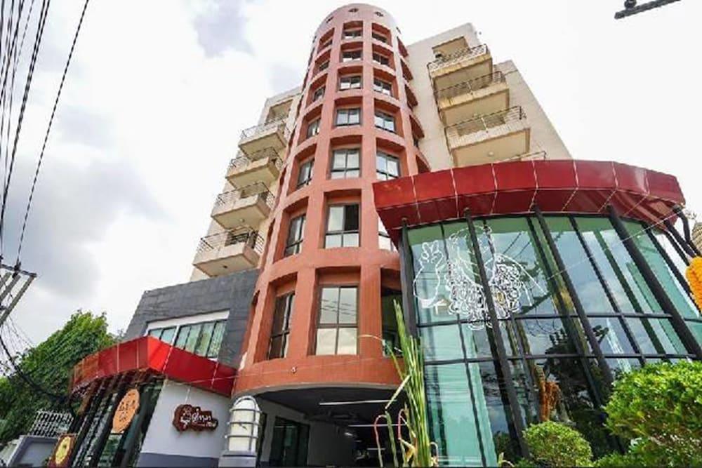 Boutique Poo-yai Lee Hotel Bangkok