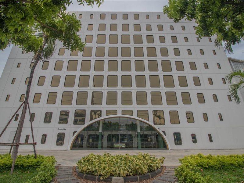 Justice Hotel Bangkok