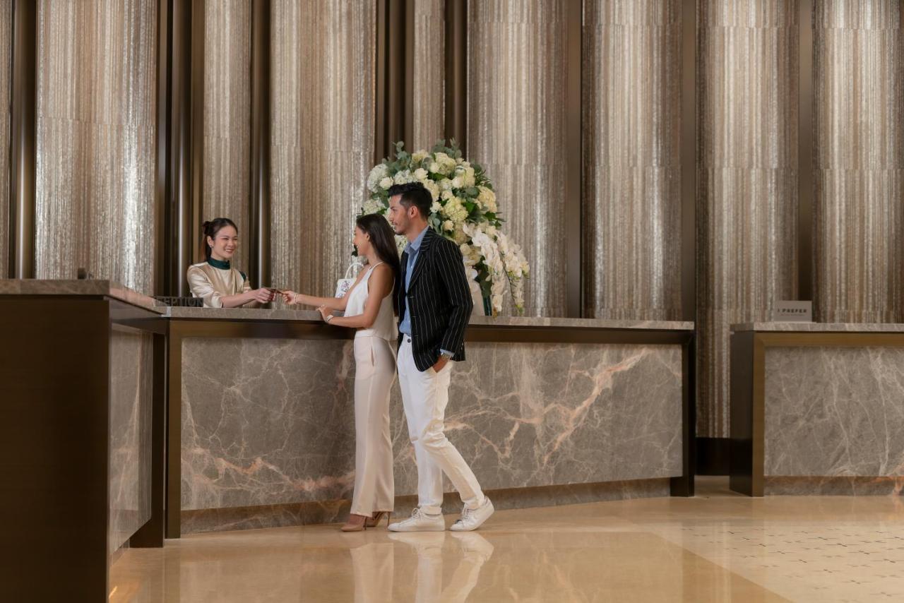The Landmark 5*