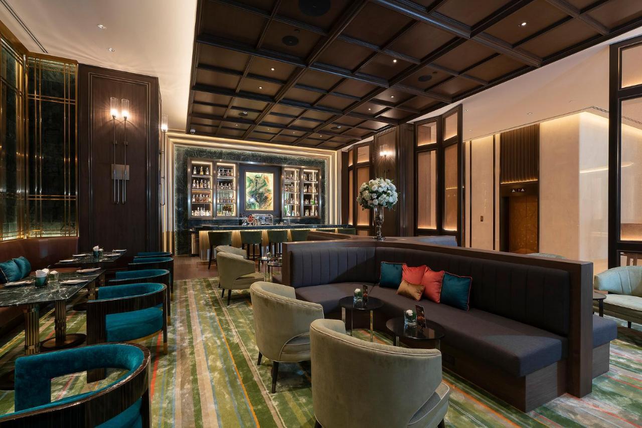 The Landmark 5*