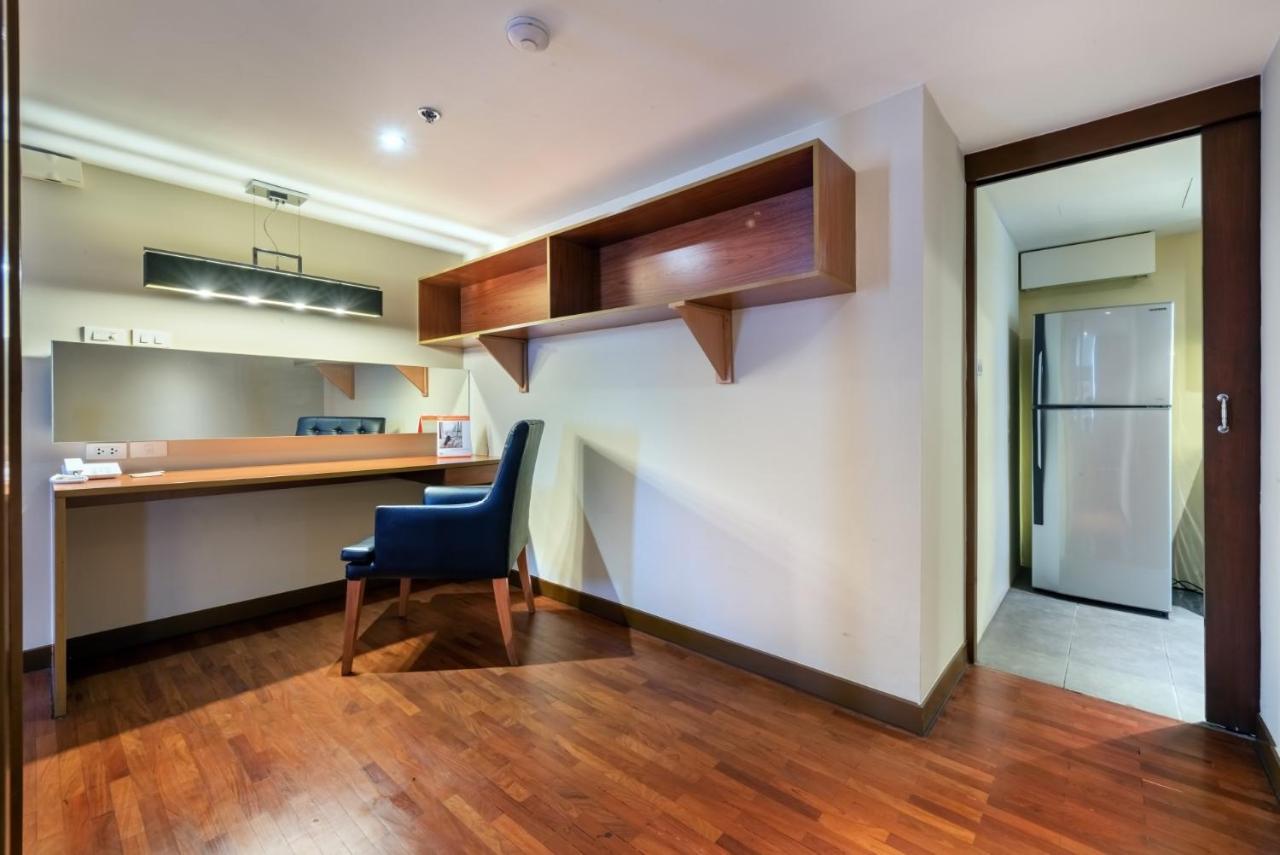 Bandara Silom, Hotel Bangkok