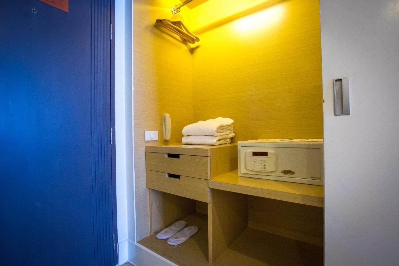 Trinity Silom 3*