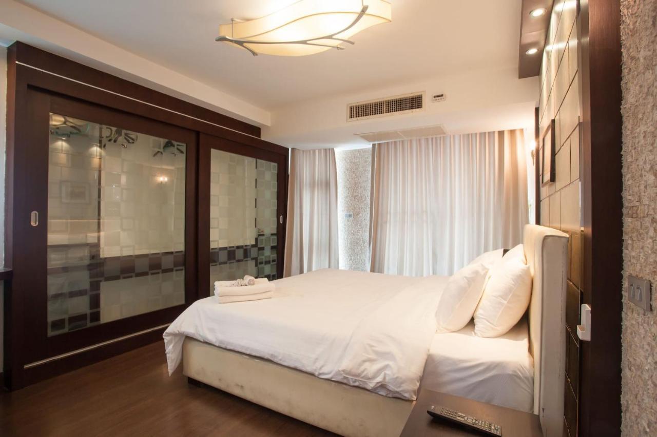 Apartment 7c-2 Bedrooms3baths In Downtown Near Mrtbtsboat Station *