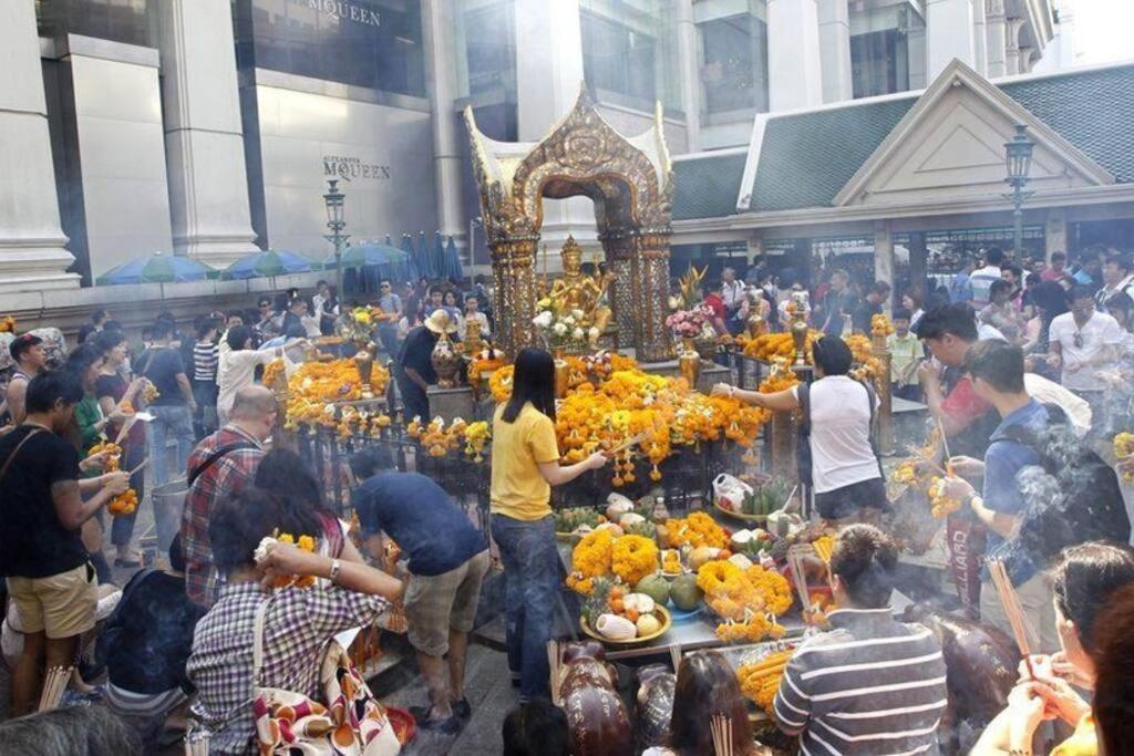 At Nana-5bed, Center, Nana Bts, Mbk, World, Siam Bangkok