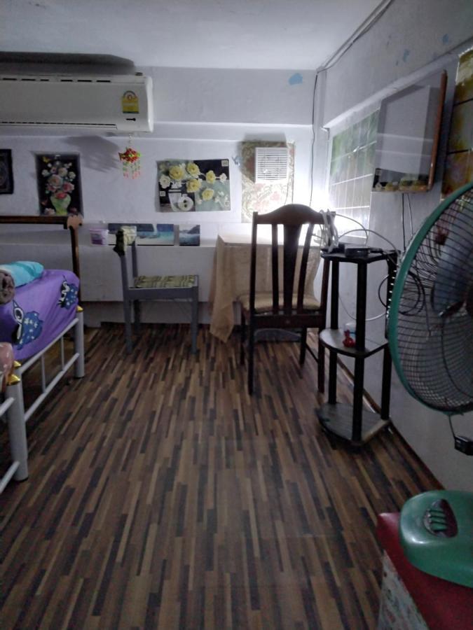 Danee Asrama Bangkok