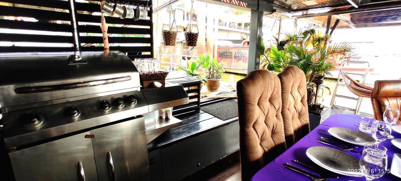 Sabai Sabai Liveaboard Bangkok