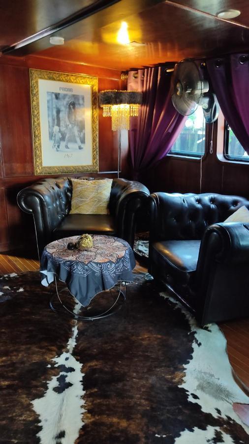 Sabai Sabai Liveaboard Bangkok Botel *