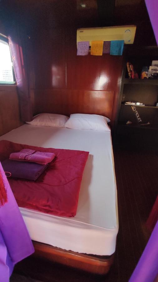 Sabai Sabai Liveaboard Bangkok *