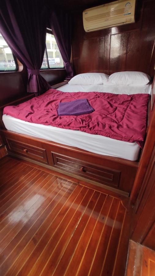 Sabai Sabai Liveaboard Bangkok