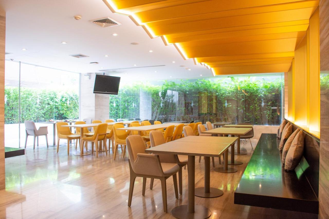 Tango Vibrant Living - Sha Extra 4* Bangkok
