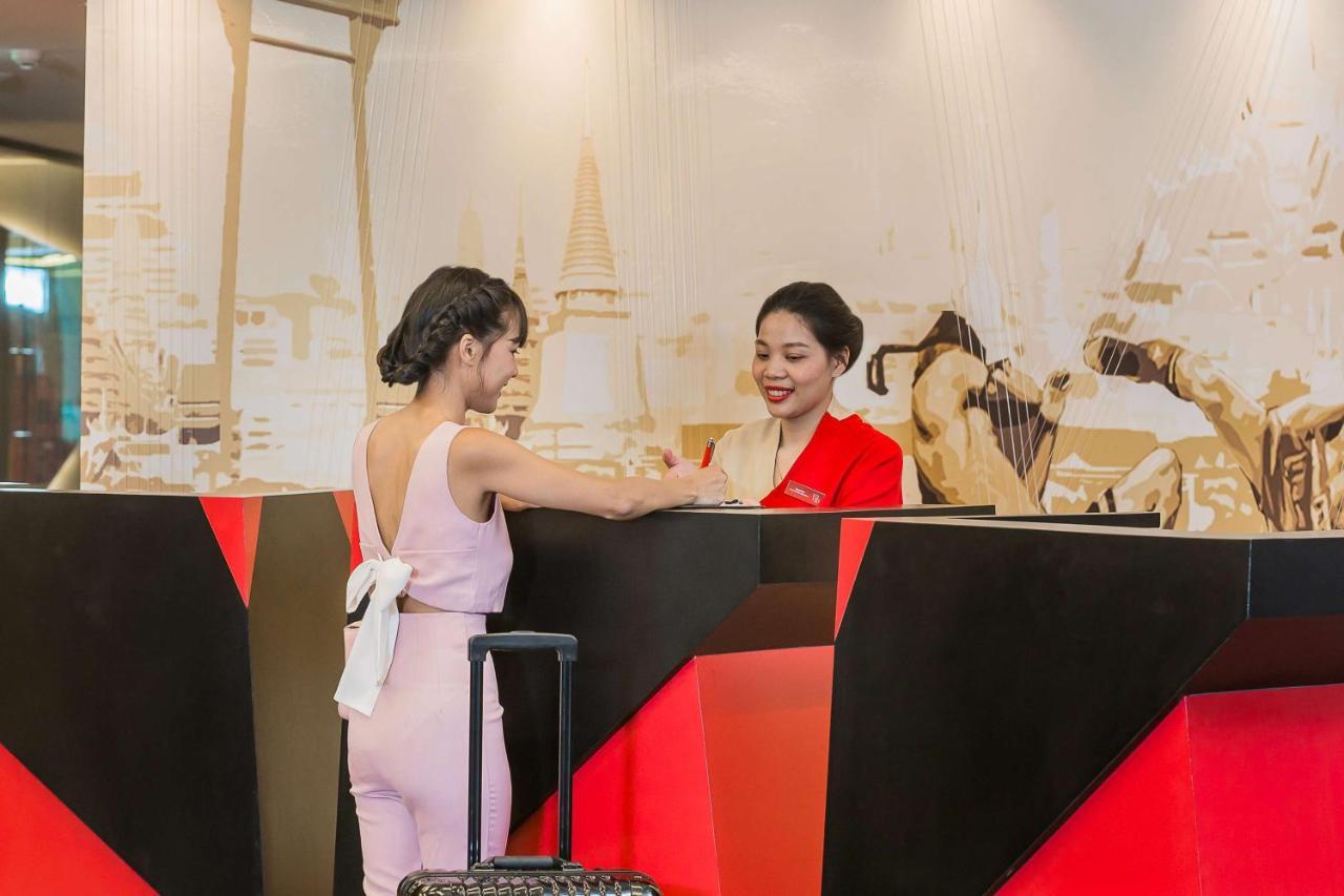 Vib Western Sanam Pao Bangkok