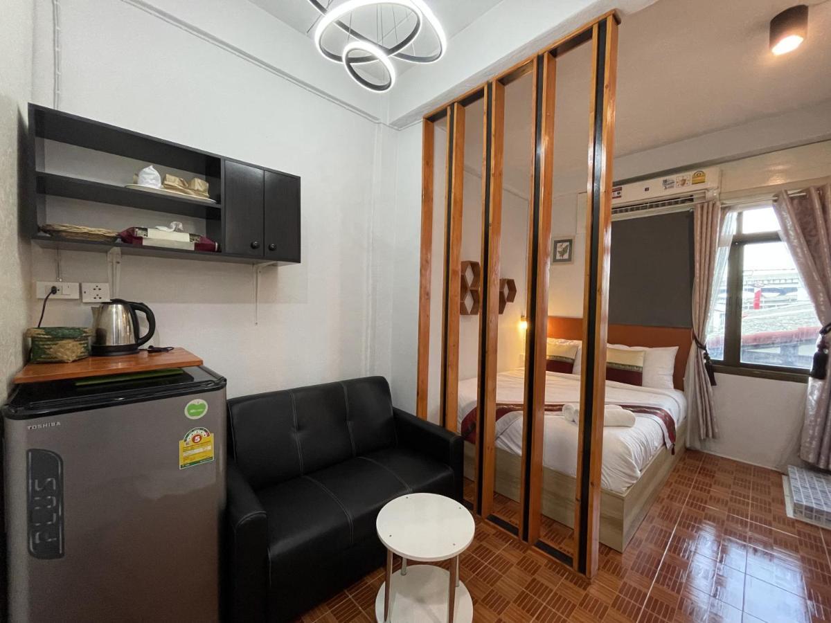 Acozyposhtel Khách sạn 4*