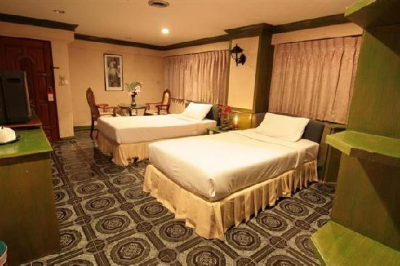13 Coins Airport Ngam Wong Wan - Domestic Hotell