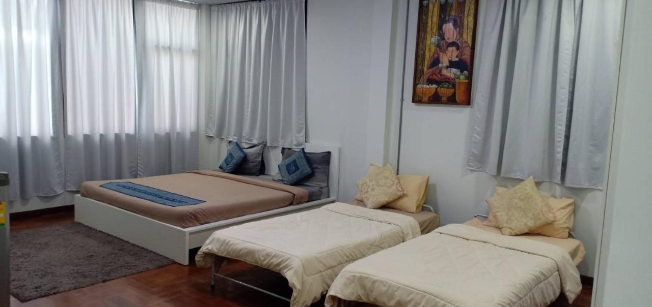 Guest house Sriyanar Place *